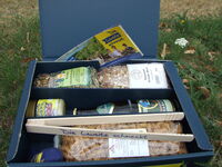 Schachtel mit Lebensmitteln